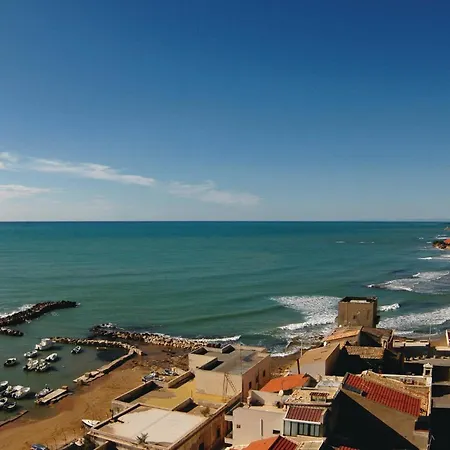 Apt, 3 * Punta Secca